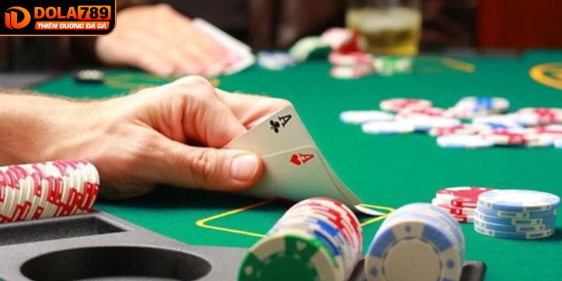Hướng dẫn luật đánh Poker Dola789 cho mọi người